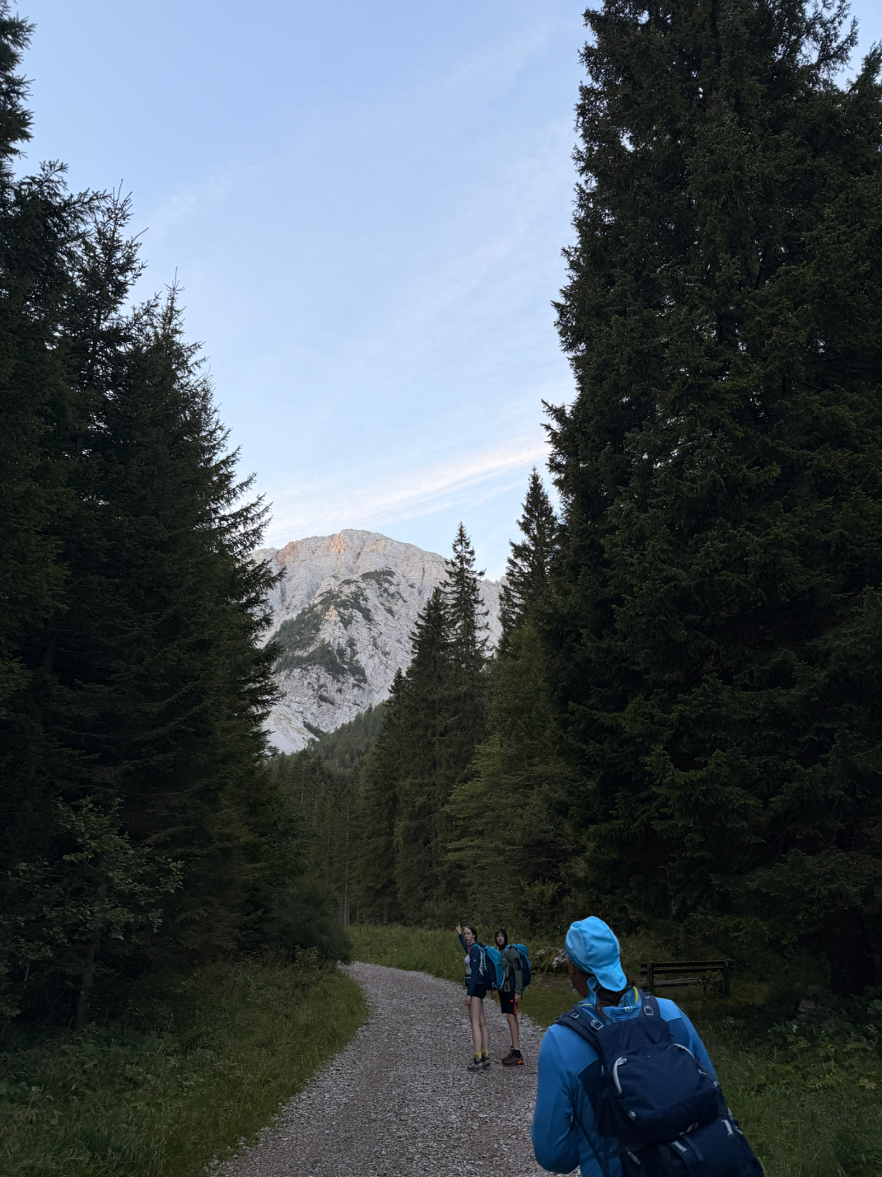 Stol – fotografija s poti
